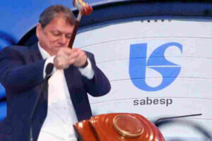 “70% das reclamações são contra a Sabesp”: privatização vira alvo de CPI após água cara, falta d’água e denúncias sobre qualidade