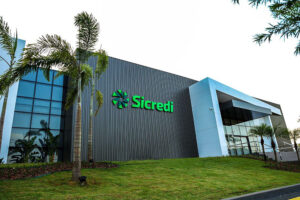 Sicredi Vale do Piquiri ABCD PR/SP alcança a marca de 300 mil associados 